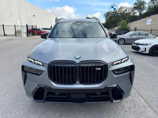 Frozen Pure Grey Metallic 2025 BMW X7 M60i
