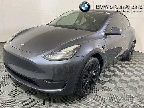 2022 Tesla Model Y Long Range Dual Motor All-Wheel Drive