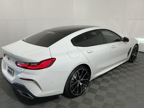 2022 BMW 840 i