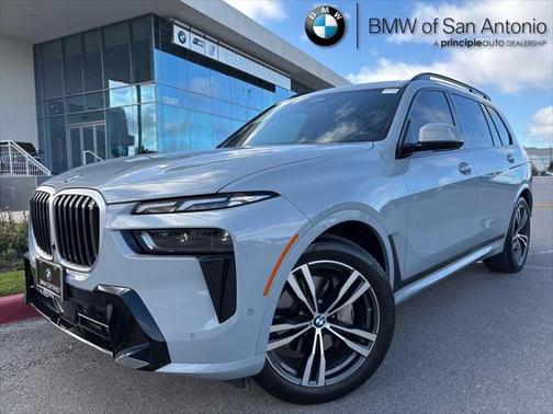 2023 BMW X7 xDrive40i