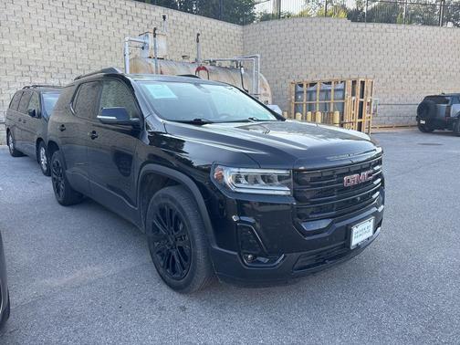 2023 GMC Acadia FWD SLT