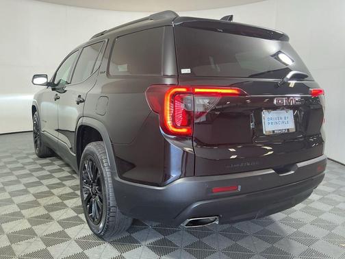 2023 GMC Acadia FWD SLT
