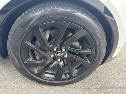 2022 Land Rover Discovery P360 S R-Dynamic
