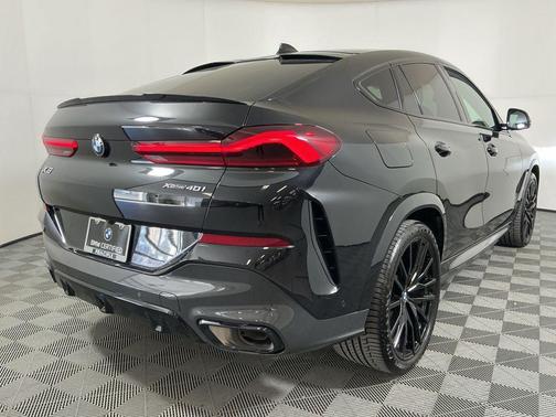 2023 BMW X6 xDrive40i