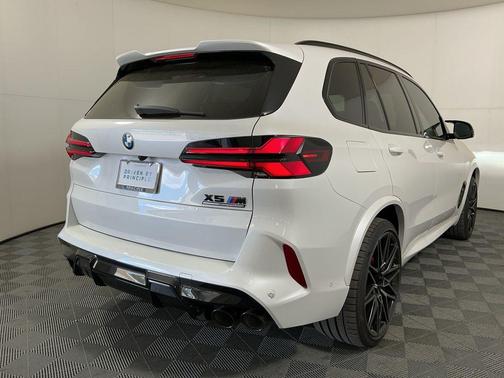 Mineral White Metallic 2026 BMW X5 M Base