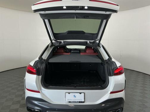 2025 BMW X6 M60i