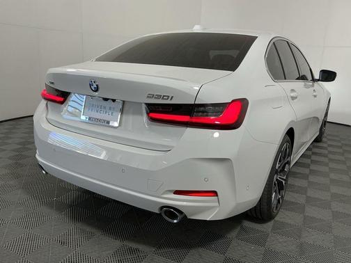 2026 BMW 330 i xDrive