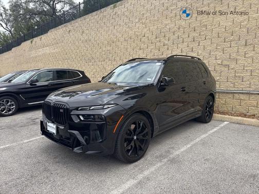 Black Sapphire Metallic 2023 BMW X7 M60i