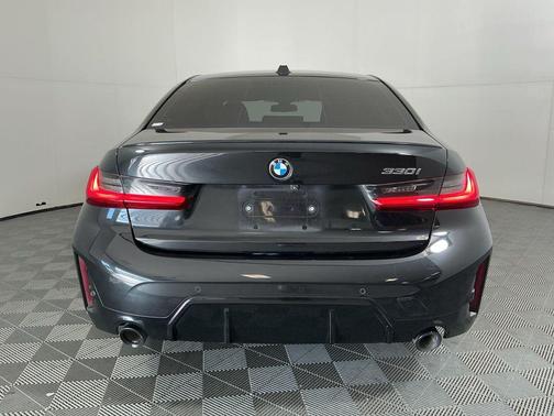2023 BMW 330 330i