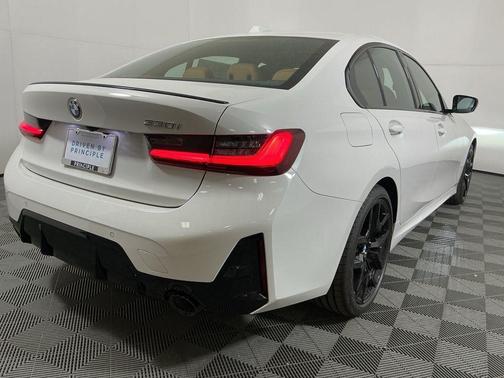 2026 BMW 330 i
