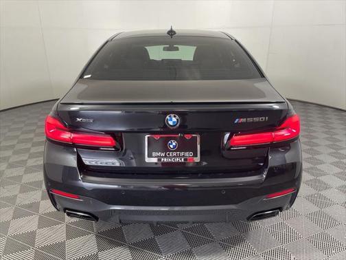 2022 BMW M550 i Xdrive
