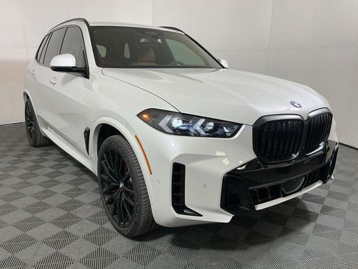 Mineral White Metallic 2026 BMW X5 xDrive40i