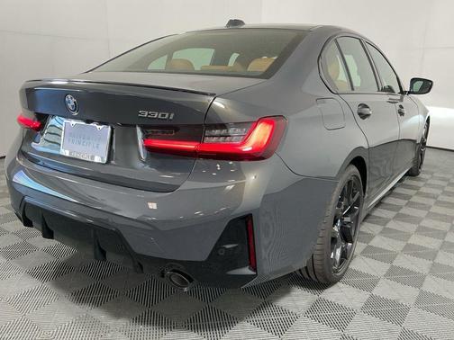 2026 BMW 330 i