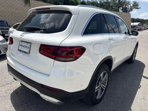 Polar White 2022 Mercedes-Benz GLC 300 Base