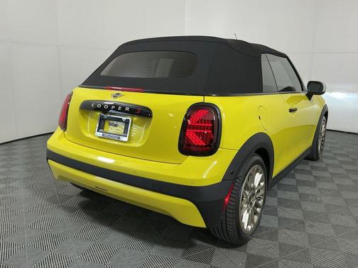 Sunny Side Yellow 2026 MINI Convertible Cooper S