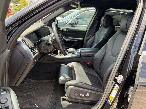 Black Sapphire Metallic 2022 BMW X5 xDrive40i