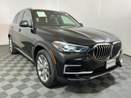 Black Sapphire Metallic 2022 BMW X5 xDrive40i