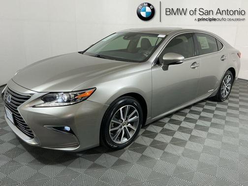 2017 Lexus ES 300h Base