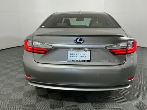2017 Lexus ES 300h Base