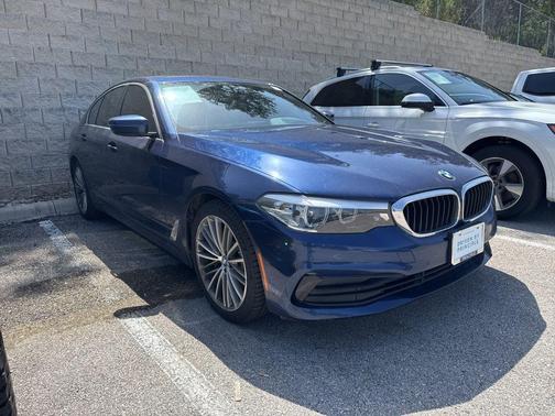 2019 BMW 530 530i
