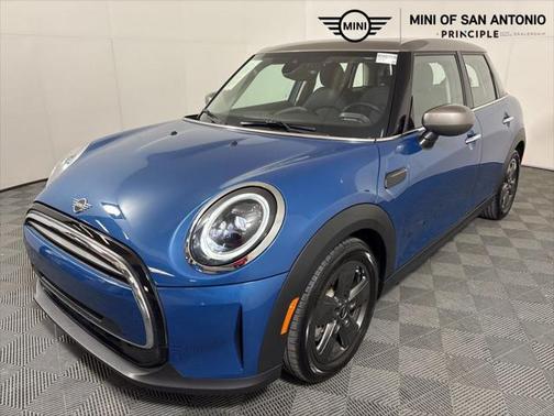 2024 MINI Hardtop Cooper