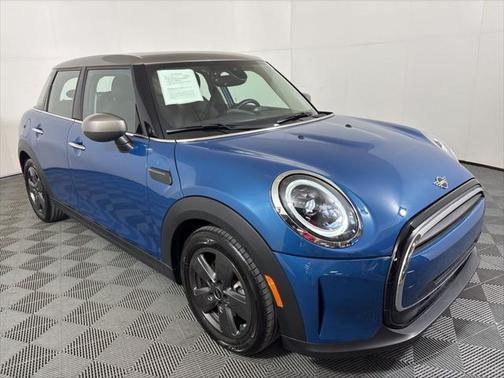 2024 MINI Hardtop Cooper
