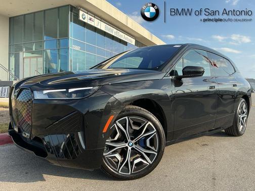 2025 BMW iX xDrive50