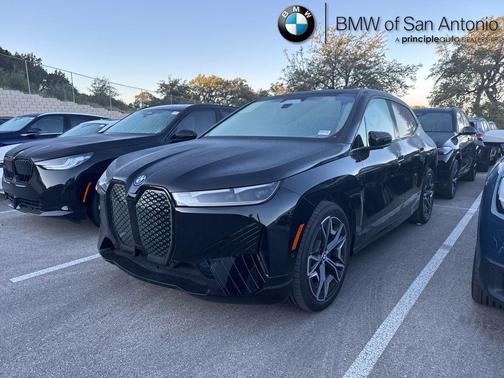 2025 BMW iX xDrive50