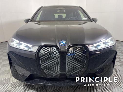 2025 BMW iX xDrive50