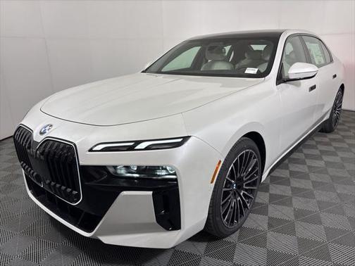 2025 BMW 760 i xDrive