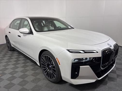 2025 BMW 760 i xDrive