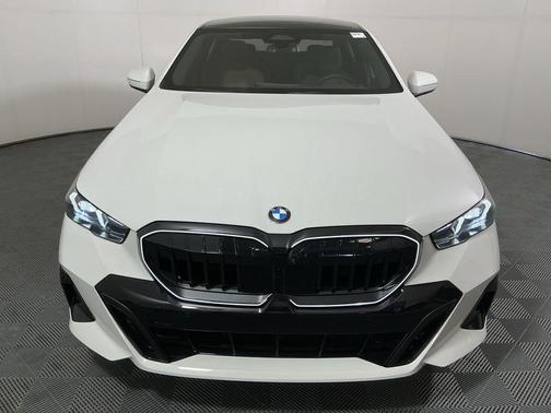 2026 BMW 530 i