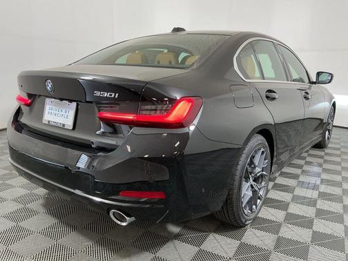 2026 BMW 330 i xDrive