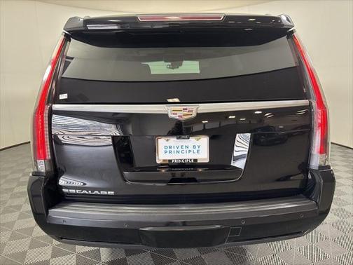 2018 Cadillac Escalade Premium Luxury