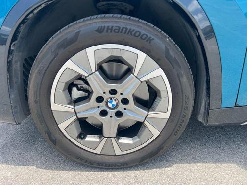 Blue Bay Lagoon Metallic 2023 BMW X1 xDrive28i