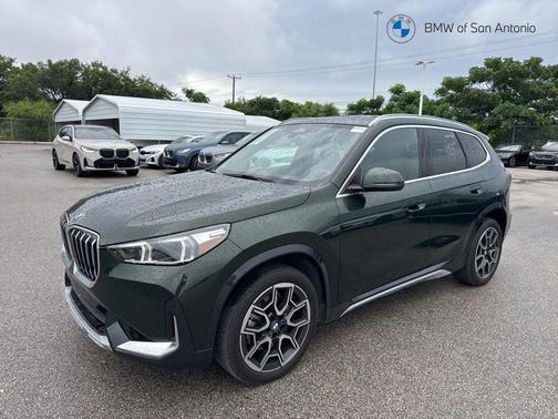 San Remo Green Metallic 2025 BMW X1 xDrive28i