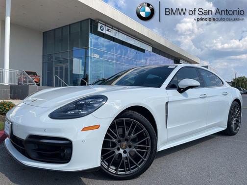 2023 Porsche Panamera Platinum Edition