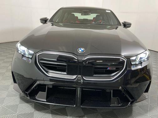 2026 BMW M5 Base