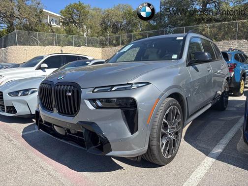 2024 BMW X7 M60i
