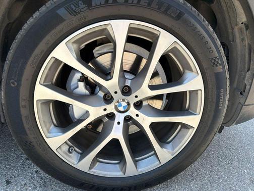 Alpine White 2019 BMW X5 xDrive40i