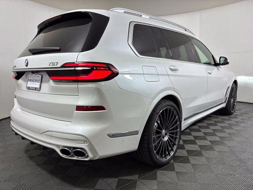 Mineral White Metallic 2026 BMW ALPINA XB7 ALPINA XB7