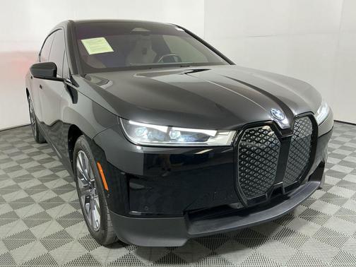 2025 BMW iX xDrive50