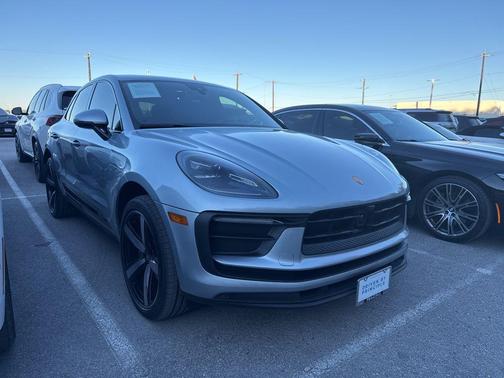2024 Porsche Macan Base