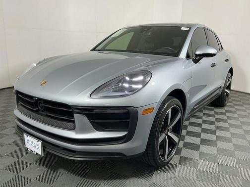 2024 Porsche Macan Base