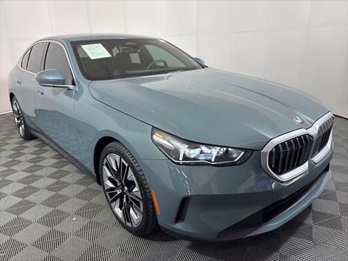 2024 BMW 530 i xDrive
