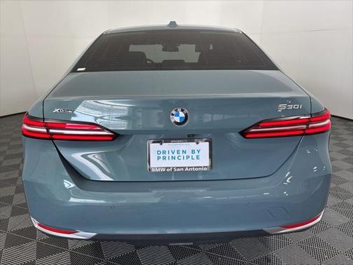 2024 BMW 530 i xDrive