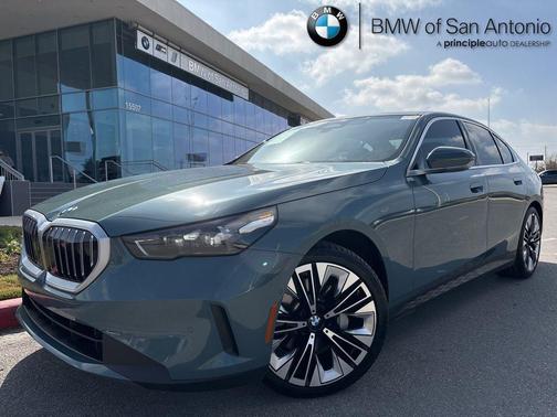 2024 BMW 530 i xDrive