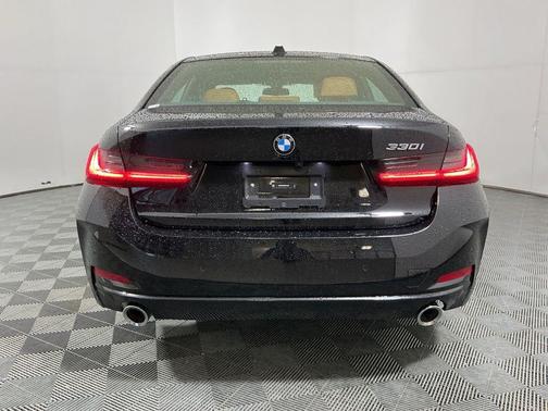 Jet Black 2025 BMW 330 330i