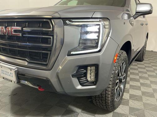 2021 GMC Yukon 4WD AT4