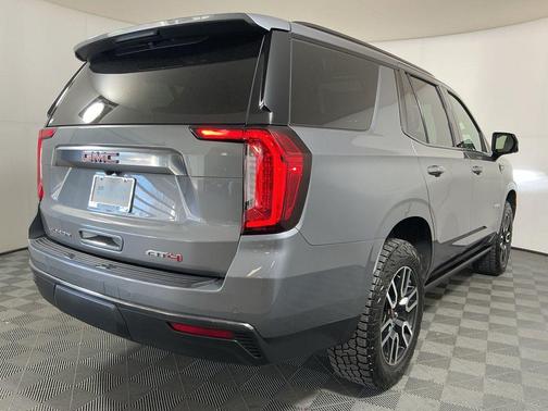 2021 GMC Yukon 4WD AT4